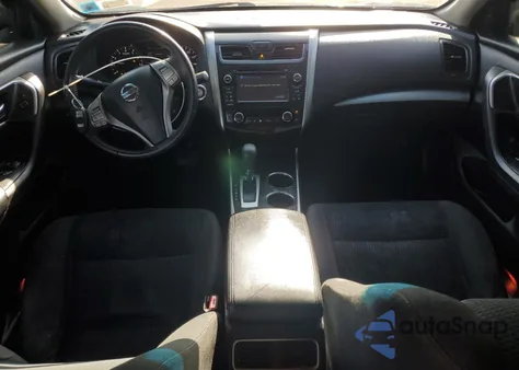 2015 Nissan Altima 2.5 z USA, uszkodzony, nr VIN 1N4AL3AP2FC598498